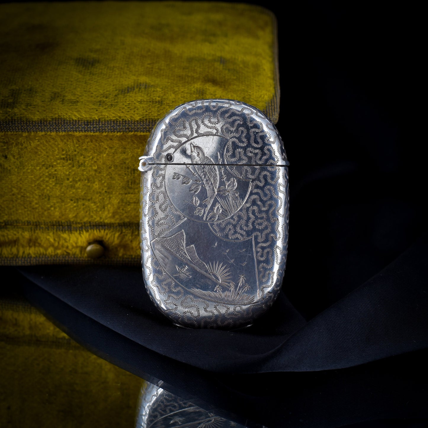 Antique Victorian 1886 Engraved Sterling Silver Vesta Match Case