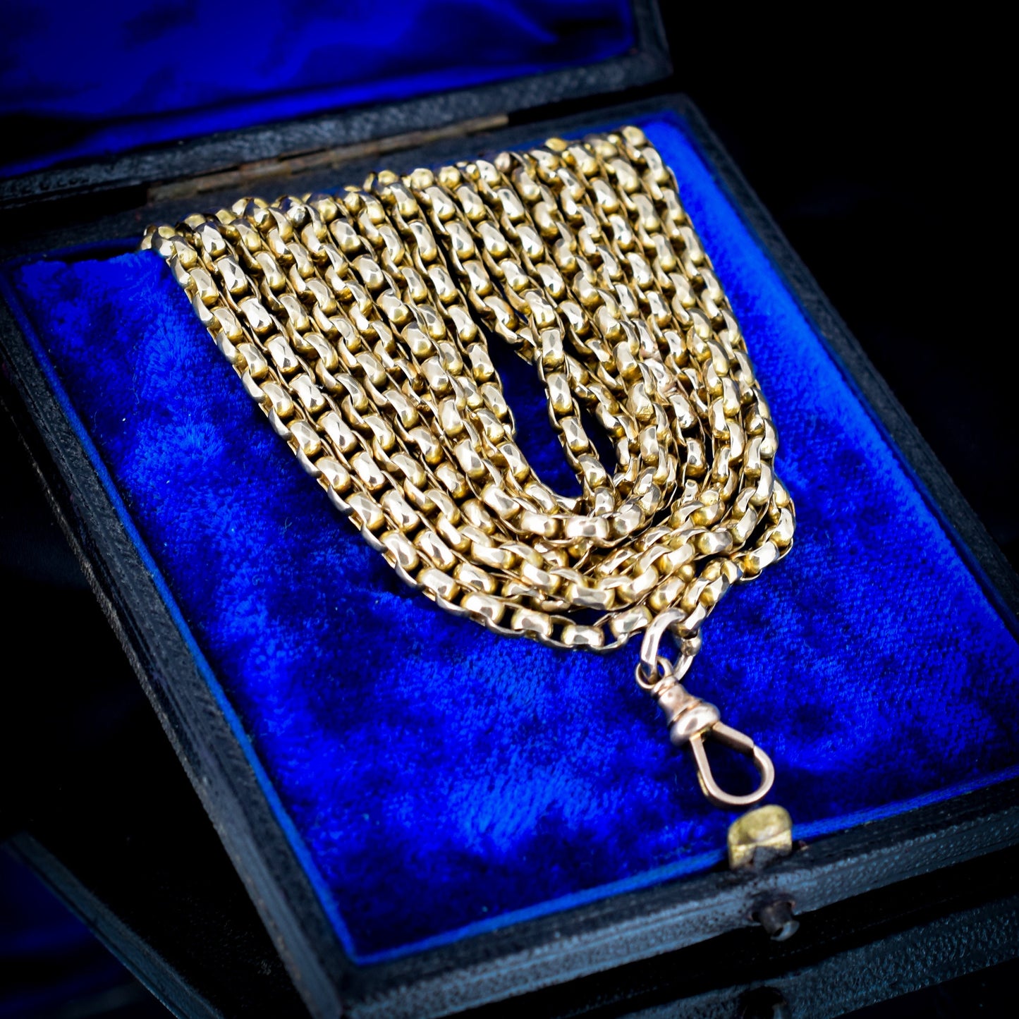Antique Victorian 9ct Gold Long Guard Chain Necklace (47.2g)