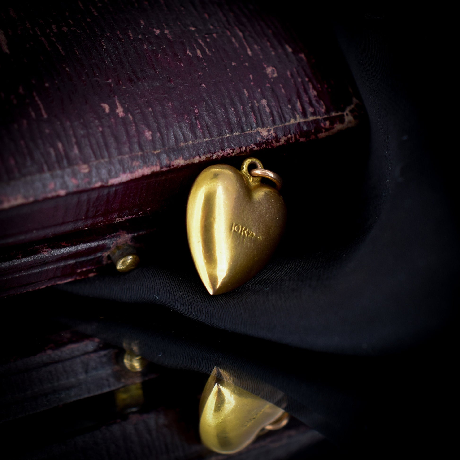 Antique Pearl 10ct Gold Heart Charm Pendant