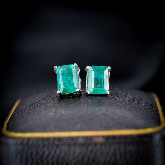 Vintage Emerald Cut Emerald 14ct White Gold Stud Earrings